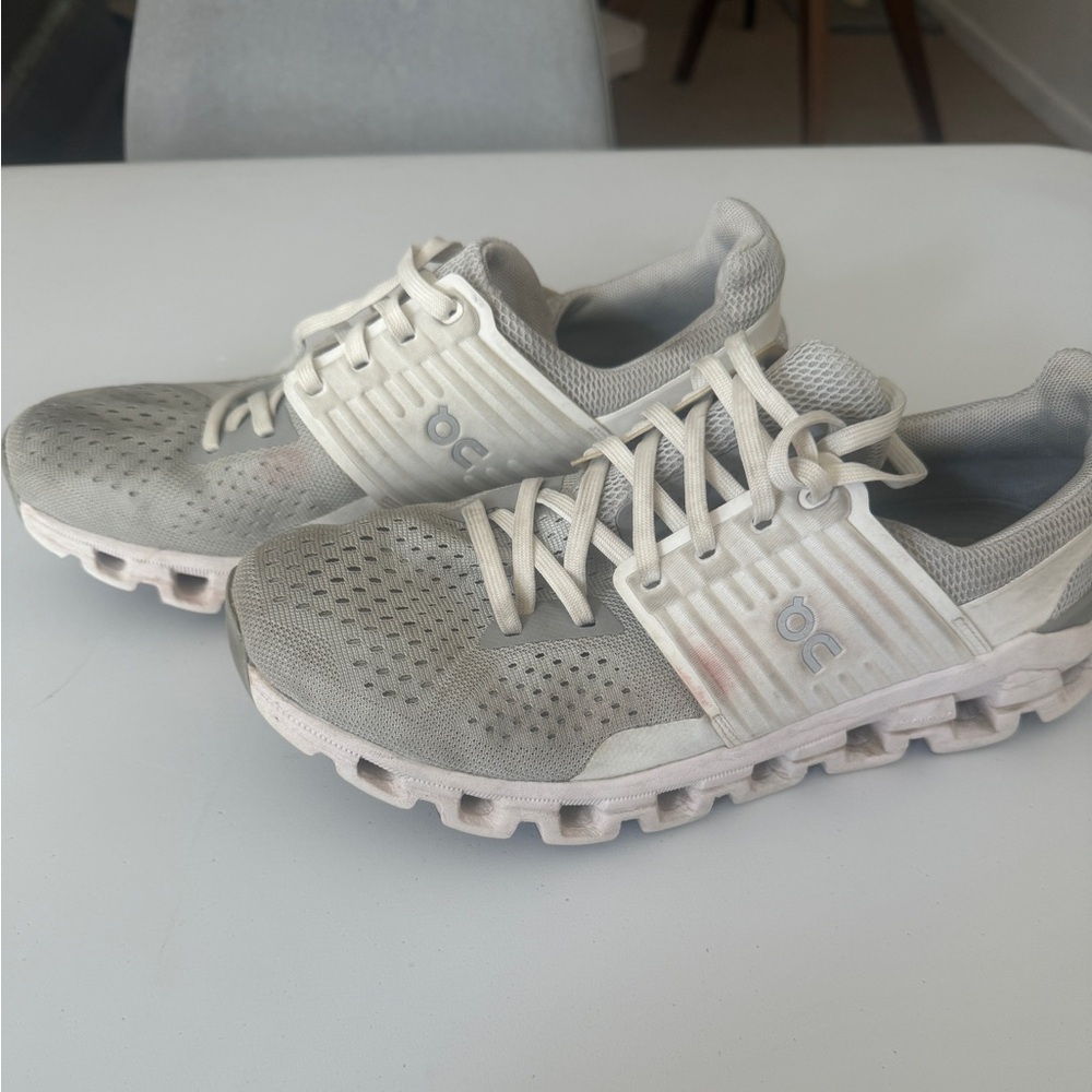 On Cloud Swift Sneakers
